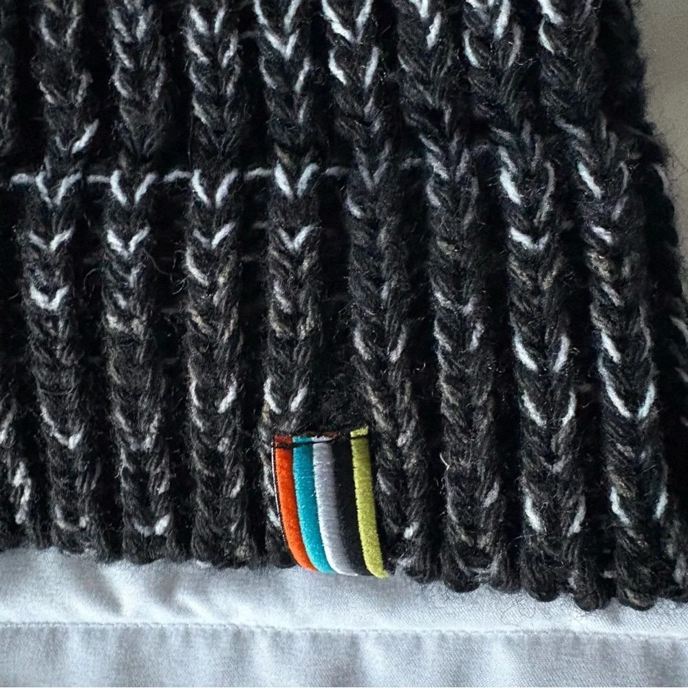 Smartwool Rounded Crown Merino Blend Cable Knit Pompom OS Streetwear Gorpcore